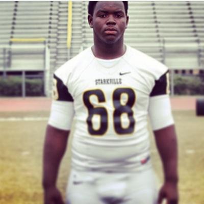 just out here grinding Trynna make it
6'2 260