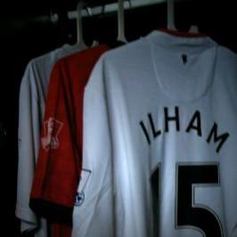 http://t.co/dQzegxab8O • @UtdindonesiaPKU • Shut up fuck off if you're not Man United fan •ig:naufalilham_ •