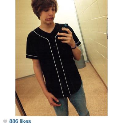 Follow @matth3wduval