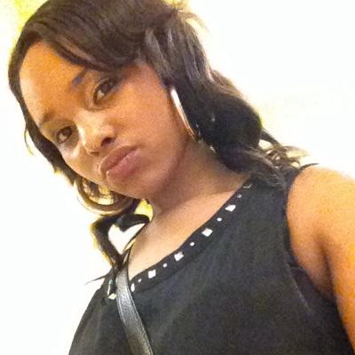 follow my wife  @lovelyolebrii