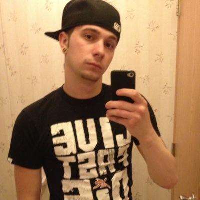 realrjhart's profile picture. Instagram - rjhart17