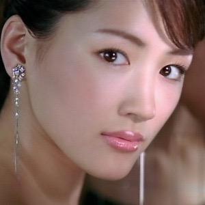 20歳の時にニキビだらけで職場や合コンに行くと煙たがられていた私がつるつる卵肌になり合コンで3人中3人から連絡先を聞かれるようになりました。そんな私が13年間ニキビの研究に人生を捧げた秘密のニキビ改善の真実。