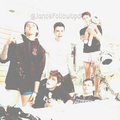 ღ Turn our notifications on to know when the boys are online/following | Access to 6/5 | James+Beau/5 ღ
