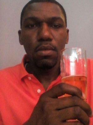 fcsolucione's profile picture. En el año 2000 nace una empresa creada con el compromiso de satisfacer las necesidades de seguridad y automatización tanto comercial, industrial y residencial d