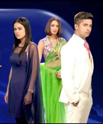 Official Handle Of #JamaiRaja Coming On ZeeTv Mon-Fri. 8:30 PM Starring @TheniaSharma @_RaviDubey @Kaur_Achint!!