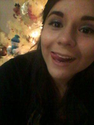 @Justin Bieber, @Katy Perry, @5sos... IDOLOS. los amooo!!. sigueme y te sigo, si te encuentro interesante sino, pos no xP