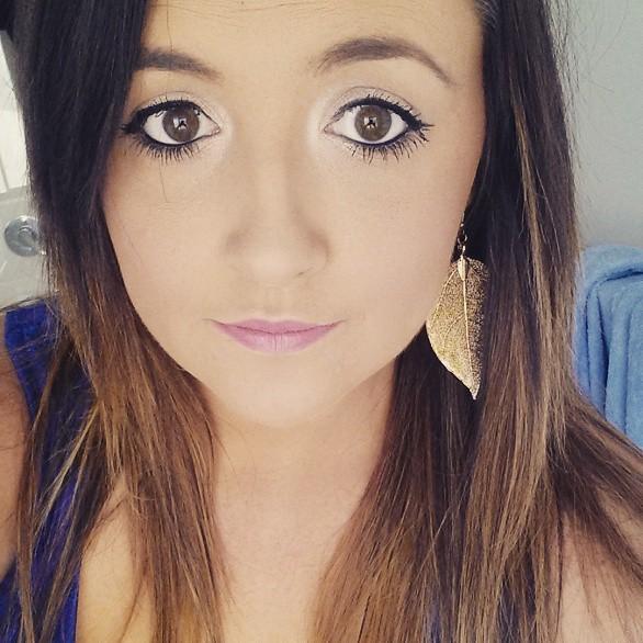 I’m a 23 year old Aussie who has an obsession with cosmetics and beauty.