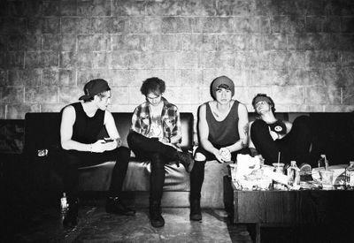~•bands are fucking life•~ ×FANGIRL×