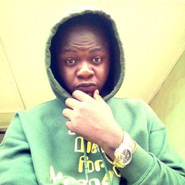 Am a cool young dude....with aims of going to higher places in life.