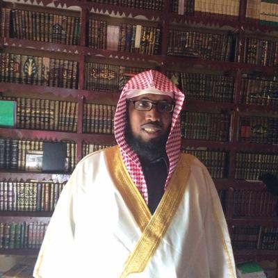 دكتوراه في علوم الحديث من الجامعة الاسلامية بالمدينة ورييس جامعة النجاح ورييس جمعية النهوض التعليمي الخيرية (وجهتي)