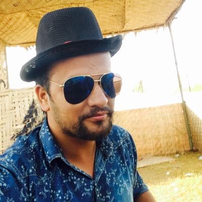 Daksh sharma An Scorpio by birth, A businessmen by heredity, A Disc Jockey by mood and a Event manager for life.. Friendly and Down