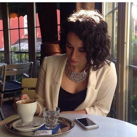 HANDEMSADECE's profile picture. HANDE DOGANDEMIR HER ZAMAN ARKANDAYIZ.SENİ COK SEVİYORUM HEMDE COOOK.