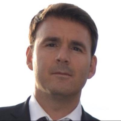 juzapla's profile picture. Es un buen ejercicio ser del todo sincero consigo mismo. Las personas mueven el 🌎