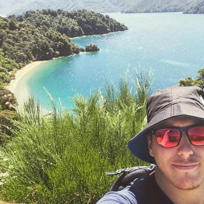 YougoDiez's profile picture. Rugbymen , étudiant en biotechnologies , amateur de bon vin et de gastronomie . Réside a Bodeaux la ville au sang chaud !!!