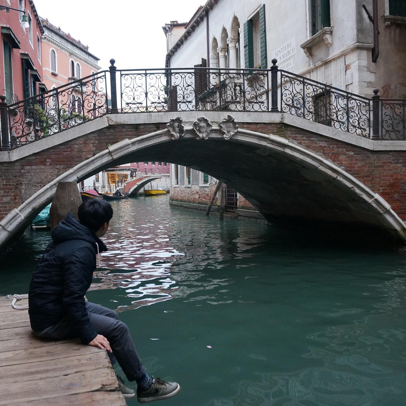 brightbyeong's profile picture. 그냥 회사 다니는 사람