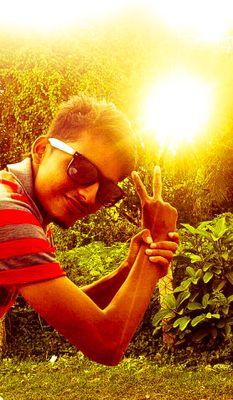 Imrankh42672886's profile picture. I'm alone..:(