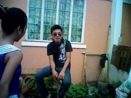 vonlesterlazo's profile picture. 