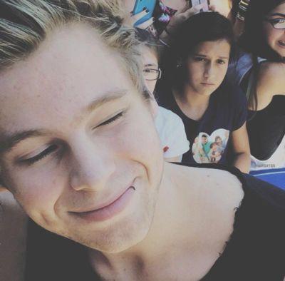 @Luke5SOS 's roleplayer ; 1996