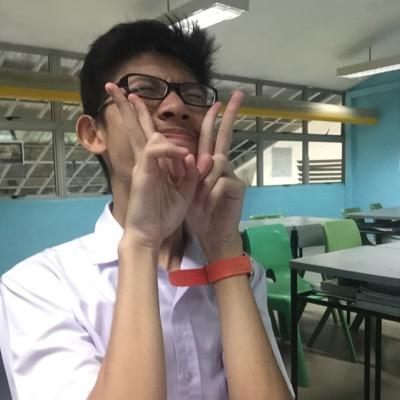 BSeezx's profile picture. You gotta go through the rain to see the rainbow.