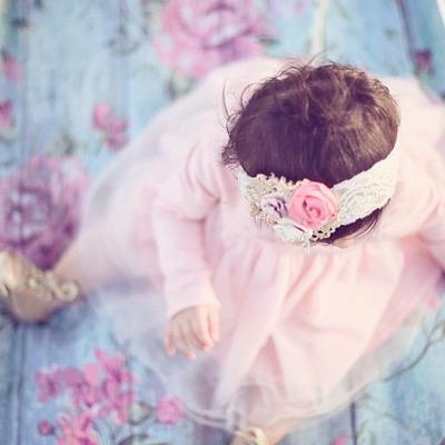 Eng_Amjaad's profile picture. لا زلت عشرينية ، متيقنة بِـ أن الأجمل فيِ حياتي لم يأتي بعد ✨ سـ أكون يوماً ما أريد ،،، تلك ثقتي بربي