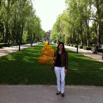 veredascr's profile picture. Profesora de inglés y traductora e intérprete DE-EN-ES, especializada en traducción audiovisual.

Amante de la vida, del buen comer y del viajar.