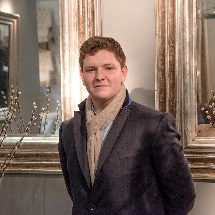 TamariskLondon's profile picture. Rare and wonderful. Furniture and Arts building. chelsea, kings road M.07907924830