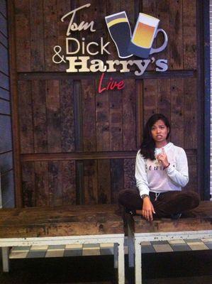 AthyqaRoselan's profile picture. An ordinary girl who go with the flow. On going study BBA in Finance. An only child in the family. Girl who looking forward what's life offer for her.