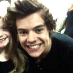 hearteyesharryx's profile picture. @hesmylegend