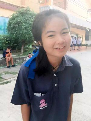 fb: หลิน
line: lhinlhin27
IG: hopeilhinn