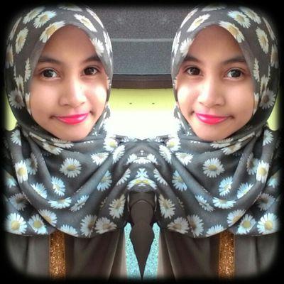 heyy!!! I aM fAtIn nAdHiRaH !!! Hanya manusia biasa!! !!just follow me back!!!thanks!!