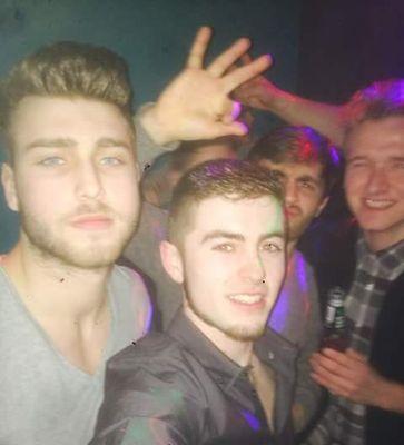 Snapchat - Tomw64 - Bodybuilding! - Look good, have fun and dont take life too seriously