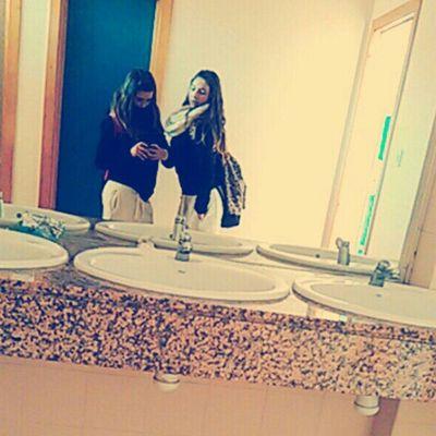 «Aveces se necesita pasar por lo peor,Para consegir lo mejor». HERMANA'18.♥