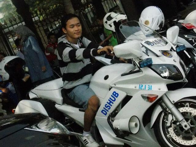 Hidup jngan [d̲̅i̲̅] buat maenan, krna hdup qta hnya skli n hrus du syukuri...