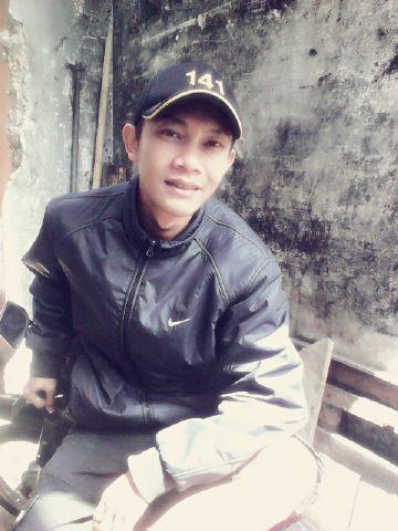 KundratFauzi's profile picture. Keep smile