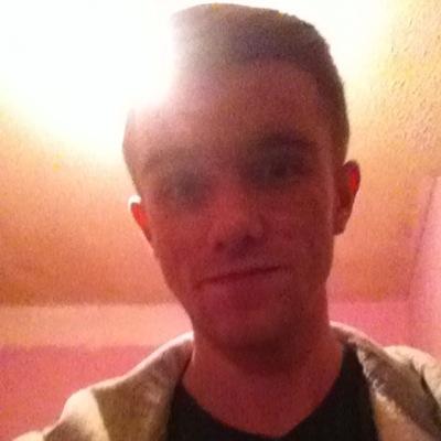 football mad i support liverpool fc, favourite bands are coldplay keane and guns and roses,st pats is my home #pats