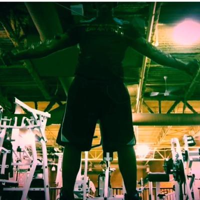 Dad, fitness coach, and a bad ass cook. For help with any fitness goals email coach.dhop45@gmail.com