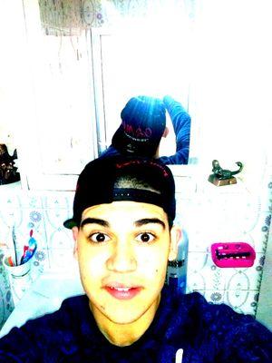 Capri_1994's profile picture. Éxito no es magía, sino trabajo duro hacía un objetivo ! !                                                                           Techno is my religion ! !