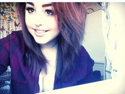 Pour mud through my veins ° There's a little bit of the devil in her angel eyes