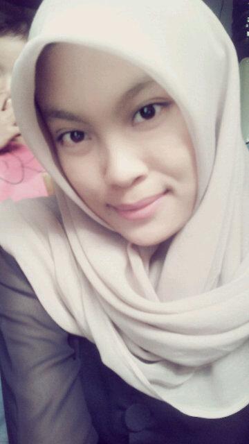 Ade Rizki Andira