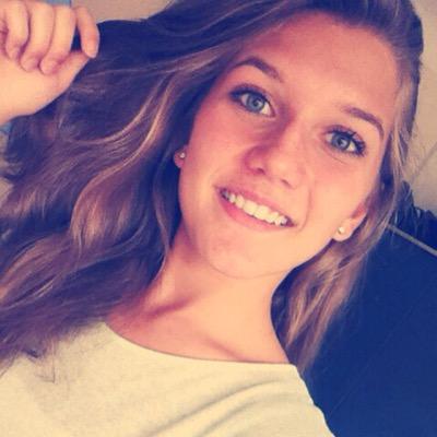 Sophieeejjx's profile picture. Stedelijk Gymnasium Leiden // zwemmen // hockey // Donna Micha Lola Nicky