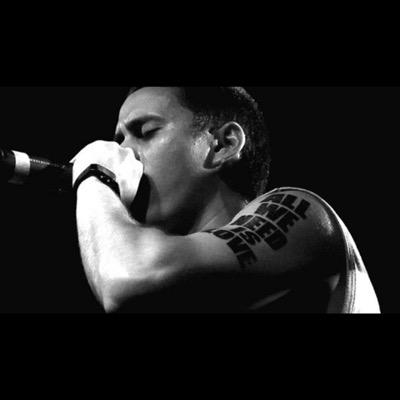 Twitter dedicado a El Canserbero Sus mejores frases aquí. Raperito que venció la muerte