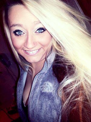 ItsCassieYo95's profile picture. 