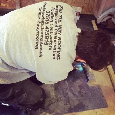 WayRoofing's profile picture. 