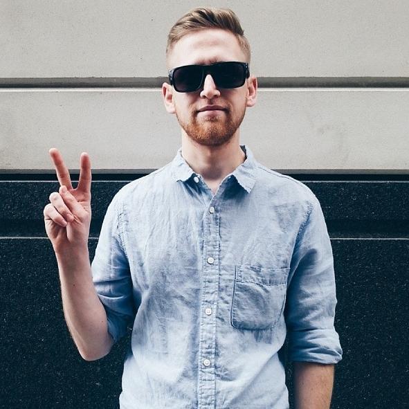 Product, growth, and revenue engineering leader. Currently at @trustvanta. Previously led at @discord and @intercom. Engineer, cyclist, photographer.