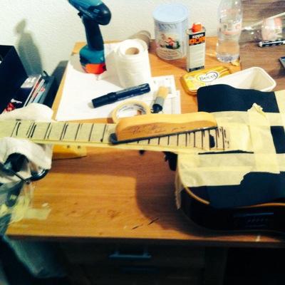 Gitaar onderhoud/reparatie De Snarigheid. muziek(ant)/instrument/liefhebber