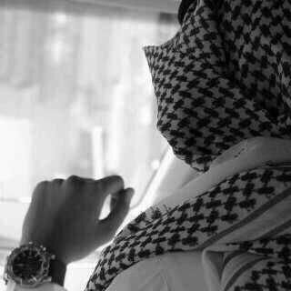 لاتبحث عن من يتجاهلك ابحث عن من يتجاهل الناس لاجلك.