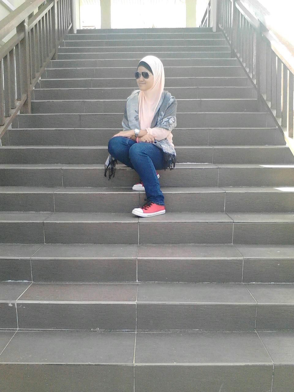 Mrs. 8 Jangan malu hidup sederhana. Simple Sederhana Syukur