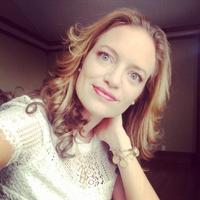 jess (@jkfakes) Twitter profile photo
