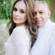 ZhaunsBizOpp's profile picture. 