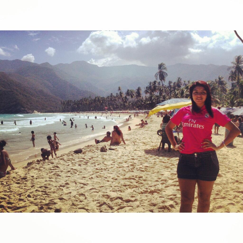 20. Ya que matar es ilegal, seré sarcástica. #Venezuela #UC #HalaMadrid #Belieber